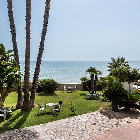 B&B La Terrazza Sul Mare アヴォラ エクステリア 写真