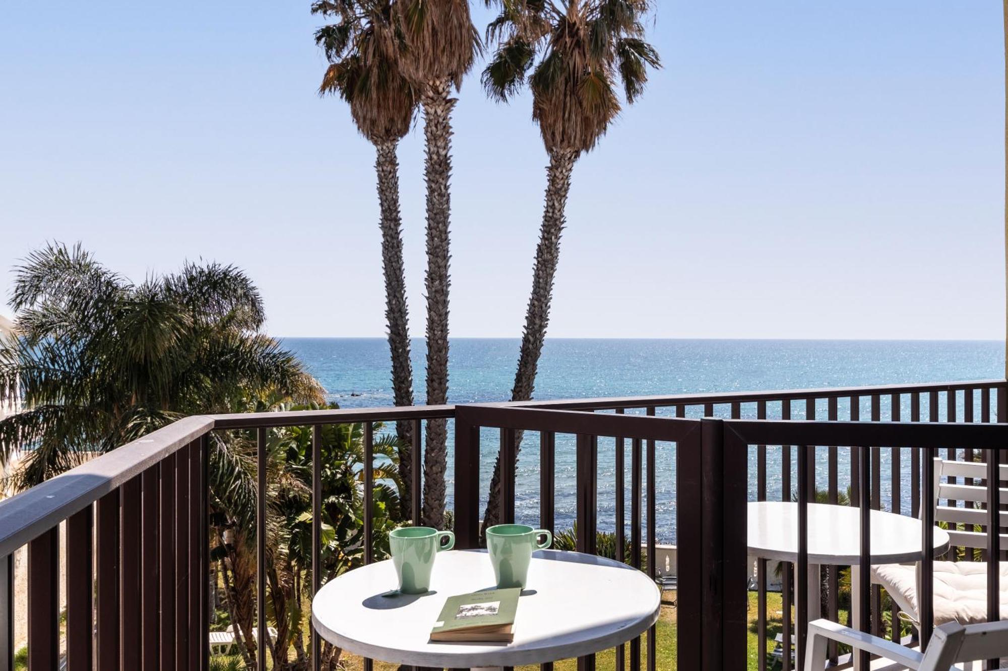 B&B La Terrazza Sul Mare アヴォラ エクステリア 写真