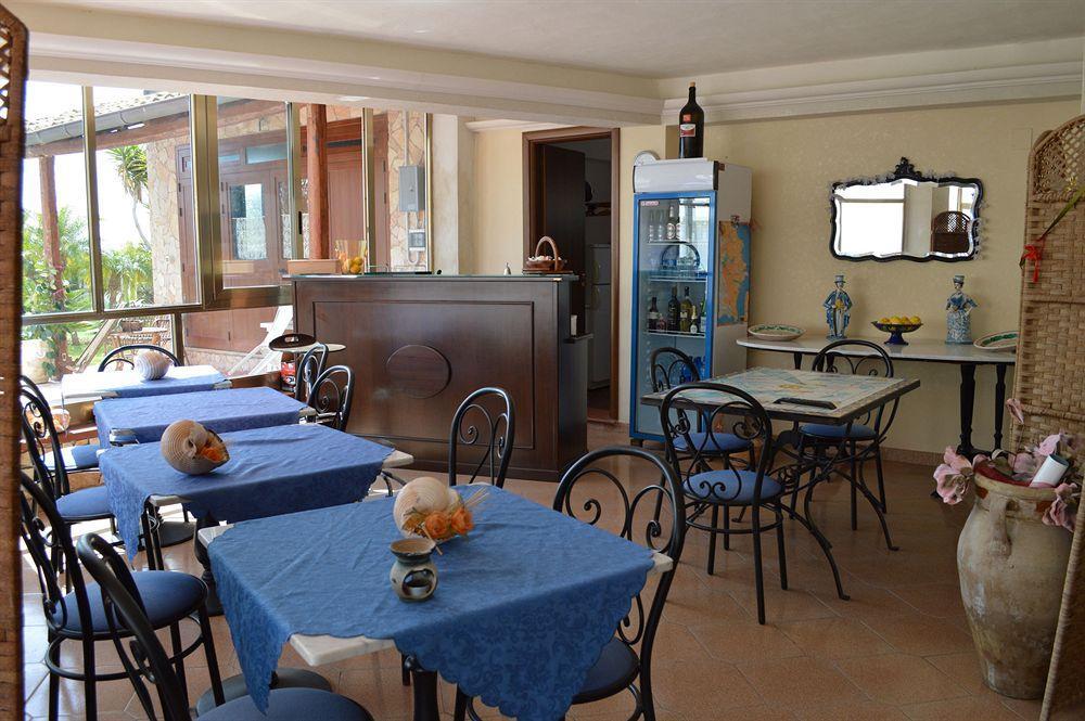 B&B La Terrazza Sul Mare アヴォラ エクステリア 写真