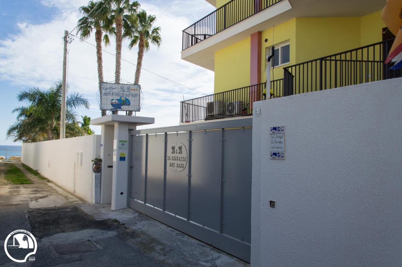 B&B La Terrazza Sul Mare アヴォラ エクステリア 写真